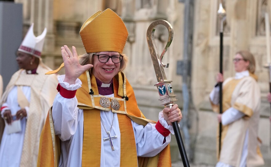 Sarah Mullally waves as she leaves after the Enthronement Ceremony installing her as archbishop of Canterbury in Canterbury, England on Wednesday, March 25, 2026. She is the first woman ever to lead the Church of England.