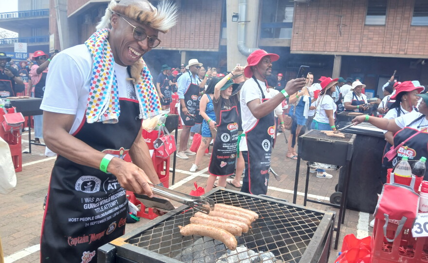 Braaiing wors at Loftus stadium.