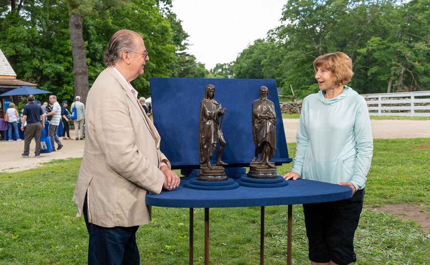 Eric Silver (left) appraises Albert Carrier-Belleuse bronzes, ca. 1855, in Sturbridge, Mass, June 13, 2023. ANTIQUES ROADSHOW “Old Sturbridge Village, Hour 1” premieres Monday, January 29 at 8/7C PM on PBS. 