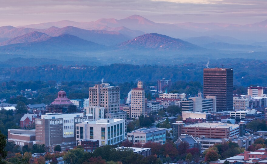 The Asheville, N.C., city council unanimously approved a resolution apologizing for the local government's historic role in slavery and for participating in racist and discriminatory policies that have led to the oppression of African Americans.