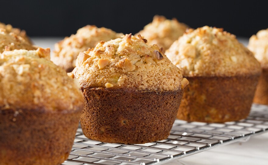 Banana Muffins with Coconut and Macadamia