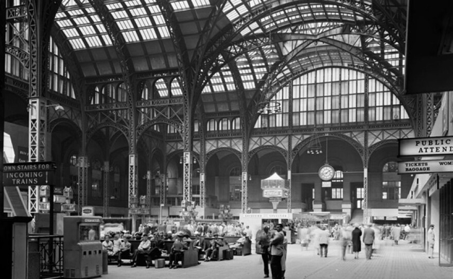 Interior photo of Penn Station, 1962.