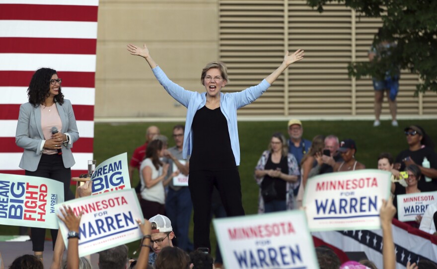 Democratic presidential candidate Elizabeth Warren, D-Mass., speaks during a rally in St. Paul, Minn.