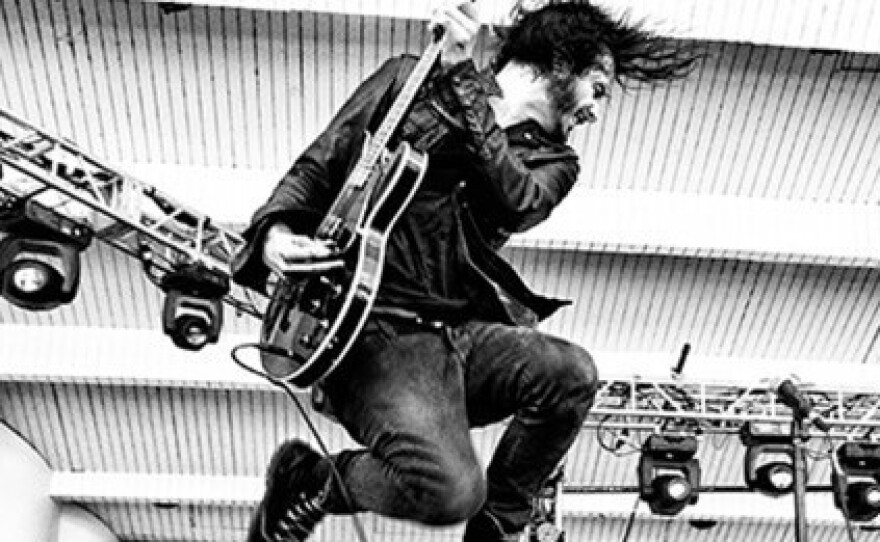 Reignwolf.