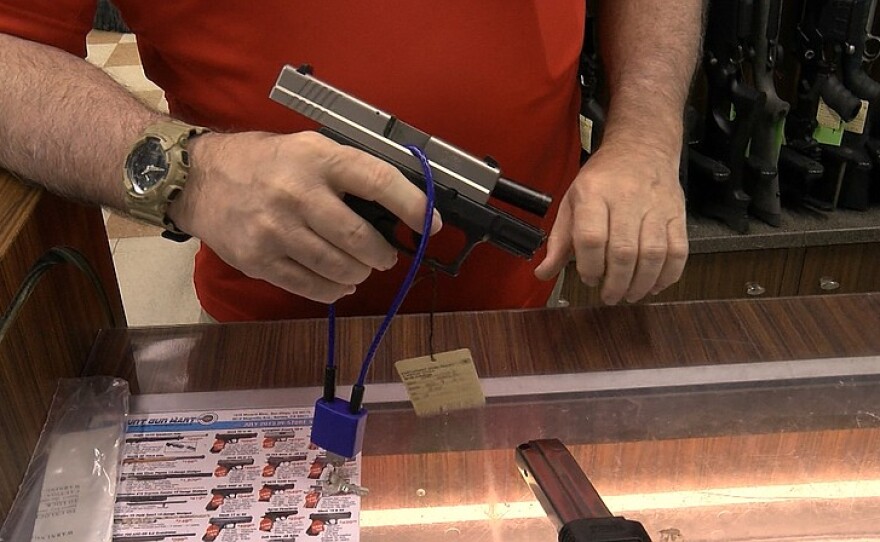 trigger_lock_t800.jpg