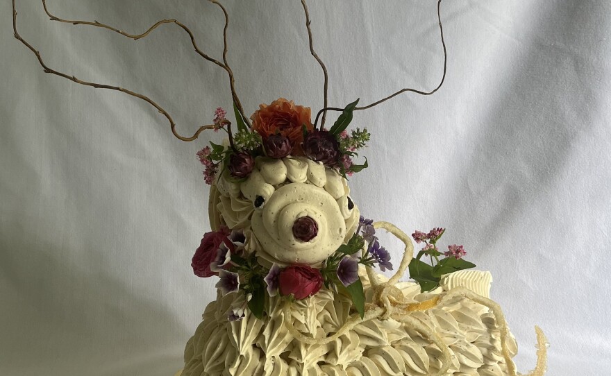 Bronwen Wyatt makes lamb cakes even without a specialized pan.