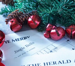 Polynesian Carolers at Catamaran Resort Hotel