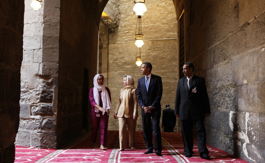 President Barack Obama tours the Sultan Hassan Mosque in Cairo, Egypt, on June 4, 2009, with U.S. Secretary of State Hillary Rodham Clinton, and Egyptian officials.