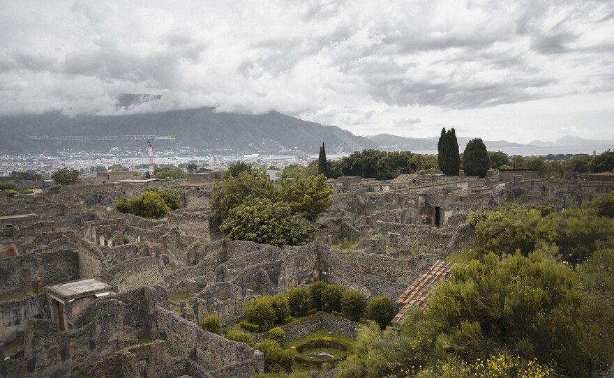 Follow the biggest archaeological excavation in Pompeii for a generation in this landmark three-part series.