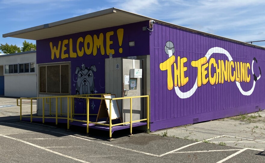 The Techniclinic is a school-based health clinic located across from the football field at Oakland Technical High School in California. Staff there are holding "senior sendoff" appointments for graduates headed to colleges in states where abortion rights have been overturned.