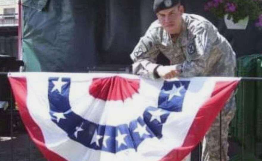 Nick Pilozzi in his army uniform from the 2000s.