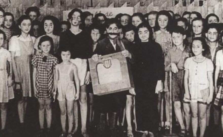 A photo of the cast of children who performed "Brundibar" in the Terezín concentration camp.