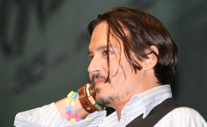 Johnny Depp makes surprise appearance at Comic-Con