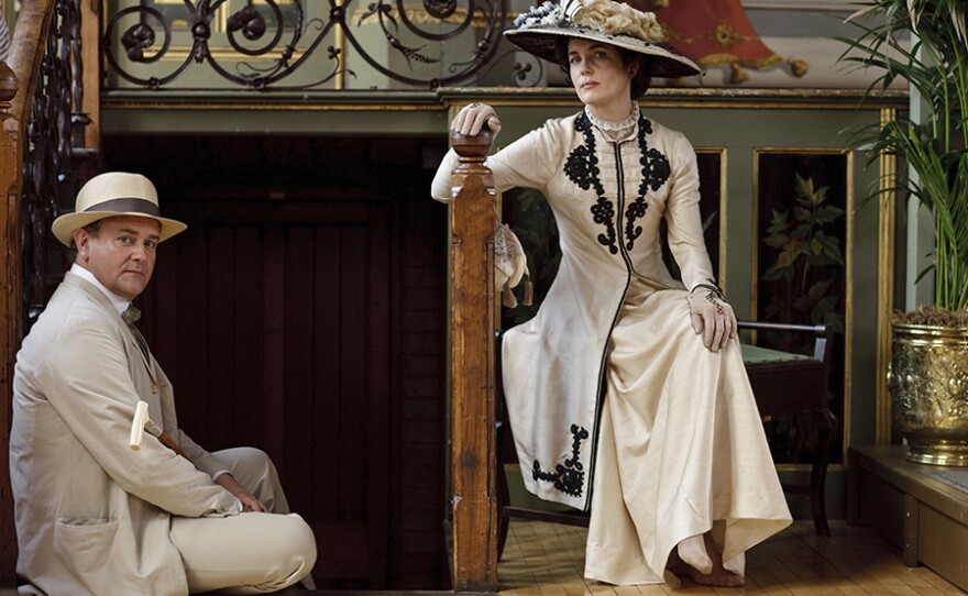 Hugh Bonneville (Robert, Earl of Grantham), Elizabeth McGovern (Cora, Countess of Grantham)