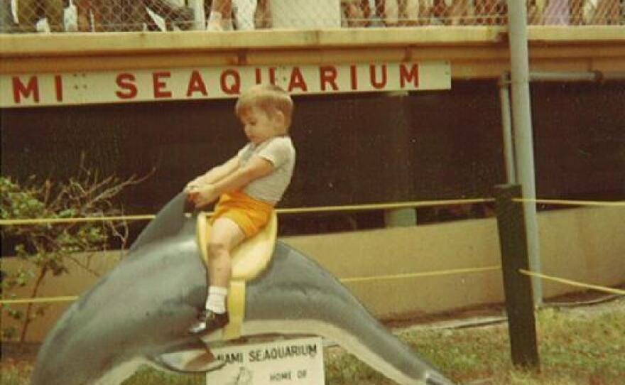 Blanco visits the iconic Miami Seaquarium during the heyday of Flipper.
