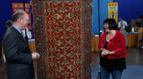 At ANTIQUES ROADSHOW in El Paso, Texas, appraiser James French extols the virtues of this ca. 1570 Oushak (Turkish) rug, purchased by the guest’s uncle for $350, then conservatively values the carpet at between $30,000 and $40,000.