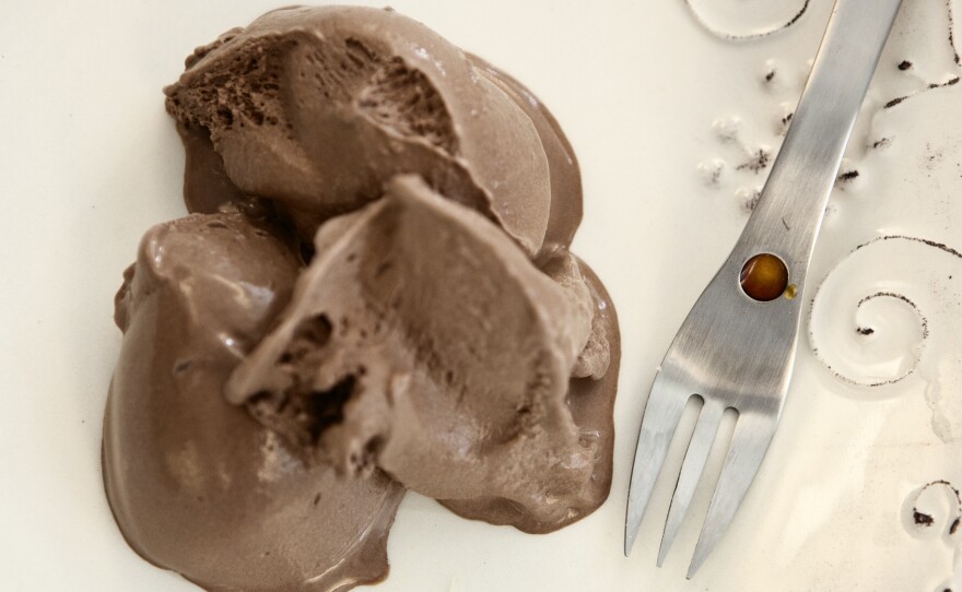 For the love of science: We broke out the chocolate ice cream and other foods to test whether Aroma R-evolution's scented fork could trick our gustatory perception.