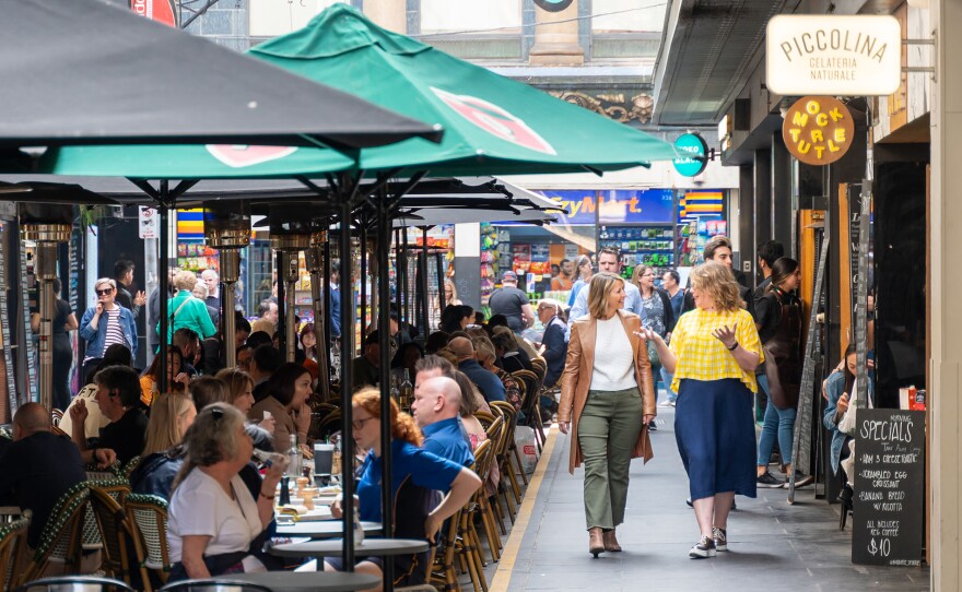 Walking tour in Melbourne, Australia. 