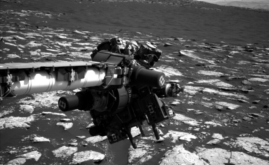 This is the Curiosity rover's robotic arm, a part of which has gotten stuck, endangering its scientific mission.