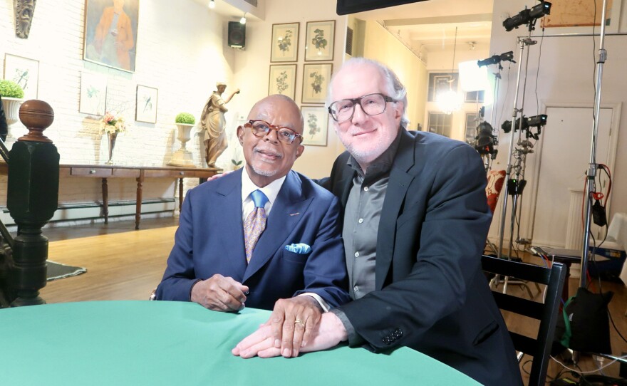 Tracy Letts (left) and Henry Louis Gates Jr. on FINDING YOUR ROOTS