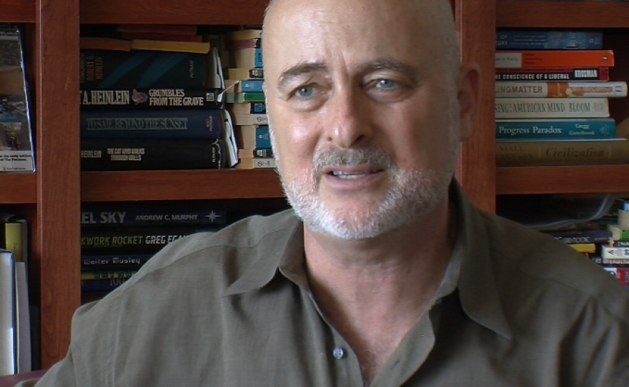 San Diego science fiction writer David Brin sees overlap between themes in his own writing and the science driving OpenWorm.