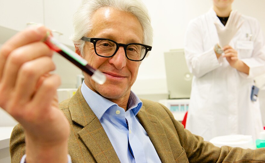 Professor Marco Narici of Nottingham University, England, at Magdeburg University, Germany.