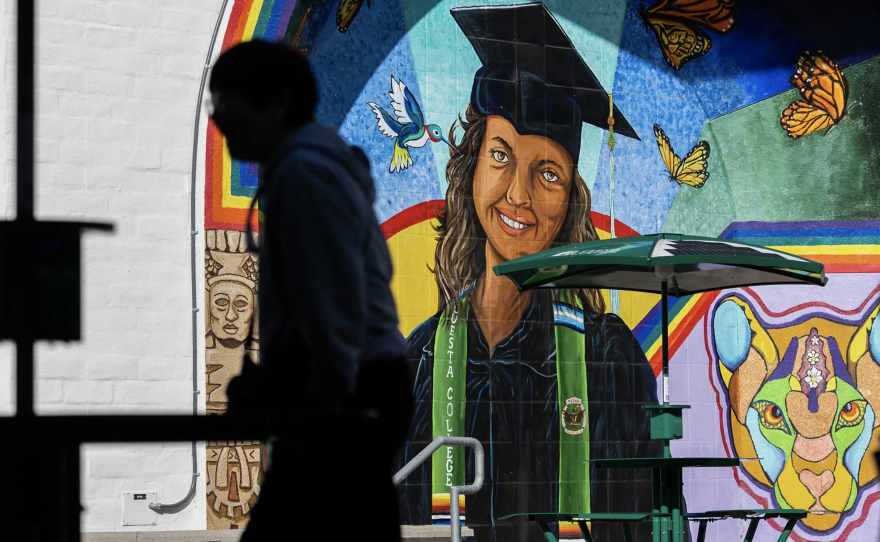 El centro de estudiantes de Cuesta Community College en San Luis Obispo el 10 de enero de 2024. Foto de Julie Leopo-Bermudez para CalMatters