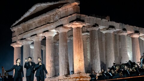 Join the acclaimed Italian trio Il Volo for a stunning concert in a breathtaking Sicilian setting on "IL Volo In The Valley Of The Temples"