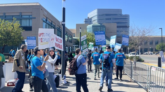 ICE agents swarm San Diego immigration court arresting people after ICE agents swarm San Diego immigration court arresting people after
