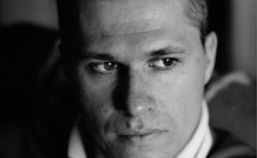 Aleksandar Hemon has been the recipient of a Guggenheim Fellowship (2003) and a MacArthur Foundation "genius grant" (2004). He lives in Chicago.