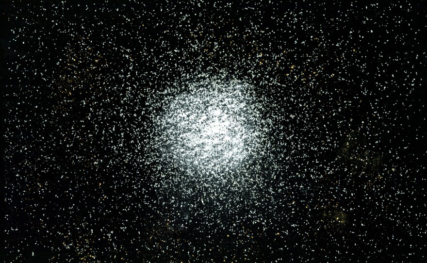 Globular cluster: baking soda, salt, sugar, curry powder, cinnamon.