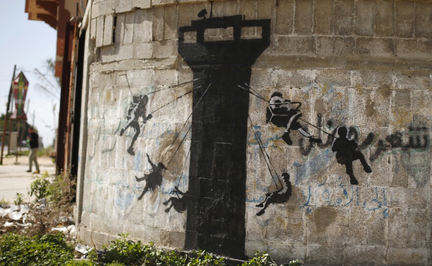 A mural on a wall in Biet Hanoun.