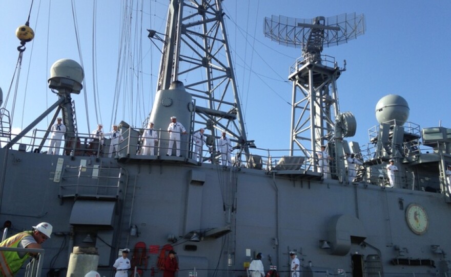 The USS Vandegrift in San Diego Bay as it prepares to leave San Diego on a deployment to Central America, May 9, 2014.