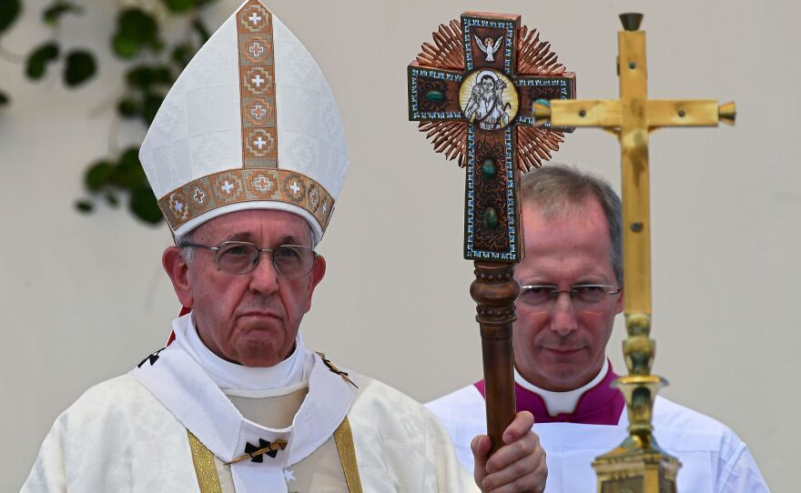 Pope Francis celebrated an open-air mass at Lobitos Beach, near the Chilean city of Iquique, shortly after he defended a bishop who was the protege of a priest who was a notorious sexual abuser.