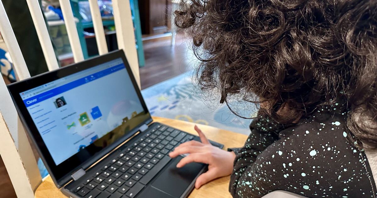 San Diego Unified District Curbs Classroom Tech and YouTube Access