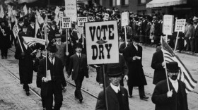 Anti-Saloon League rally with "Vote Dry" signs. Women led the first campaigns for temperance, but later men, spurred by the Anti-Saloon League, rallied for dry laws in states throughout the country.