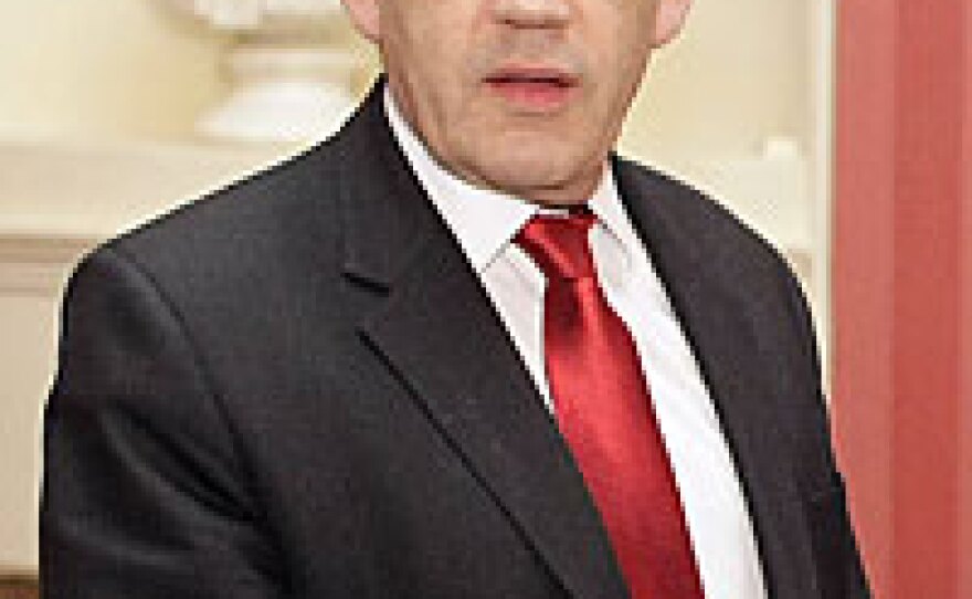 On Wednesday, British Prime Minister Gordon Brown said China's Prime Minister Wen Jiabao may hold talks with the Dalai Lama.