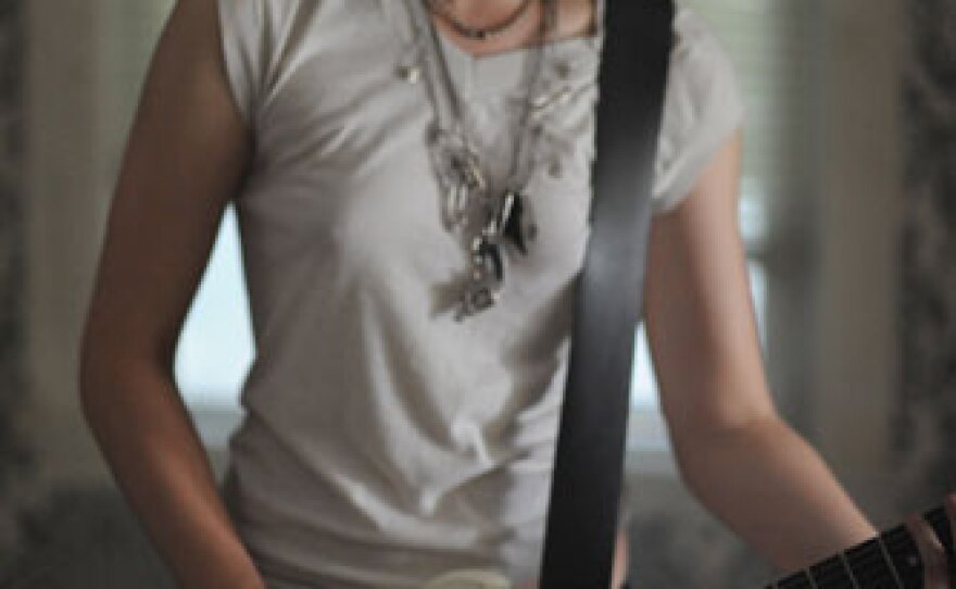 Kristen Stewart as Joan Jett