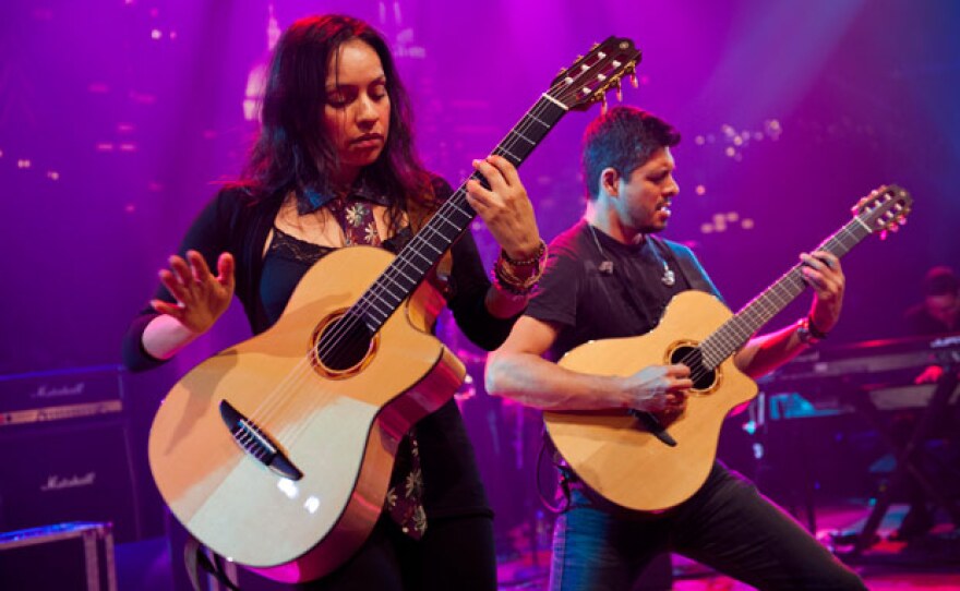 Famed Mexican guitar duo Rodrigo y Gabriela performs a unique fusion of flamenco, jazz and rock on AUSTIN CITY LIMITS.