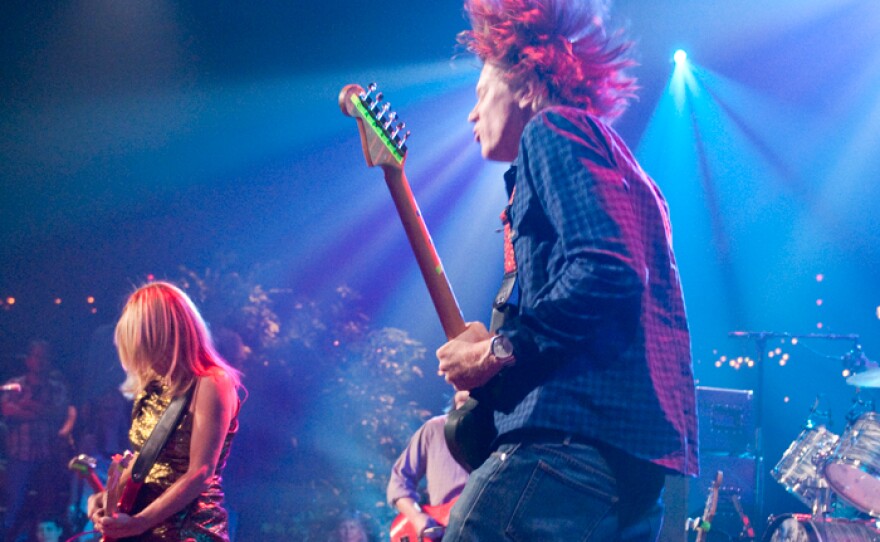 Sonic Youth showcases the avant-garde rock of its latest album "The Eternal."