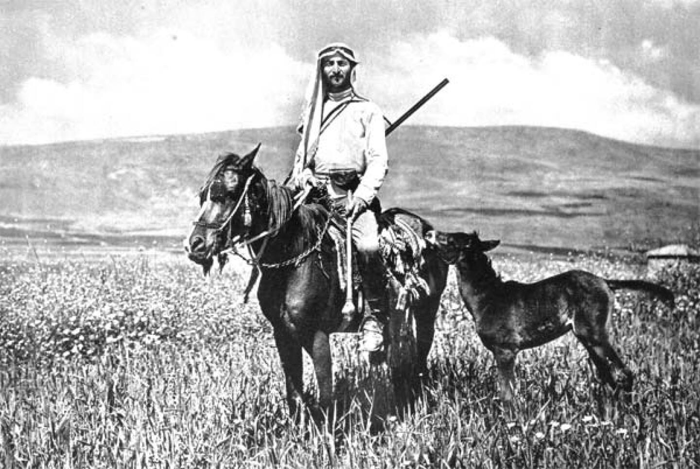 Hashomer was the first Zionist paramilitary organization, comprised solely of Jewish guards to protect collective farms and settlements.