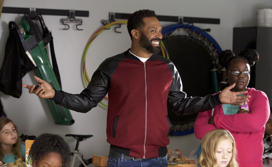 Mike Epps as the titular Uncle Buck in ABC's reboot of the 1989 John Candy movie.