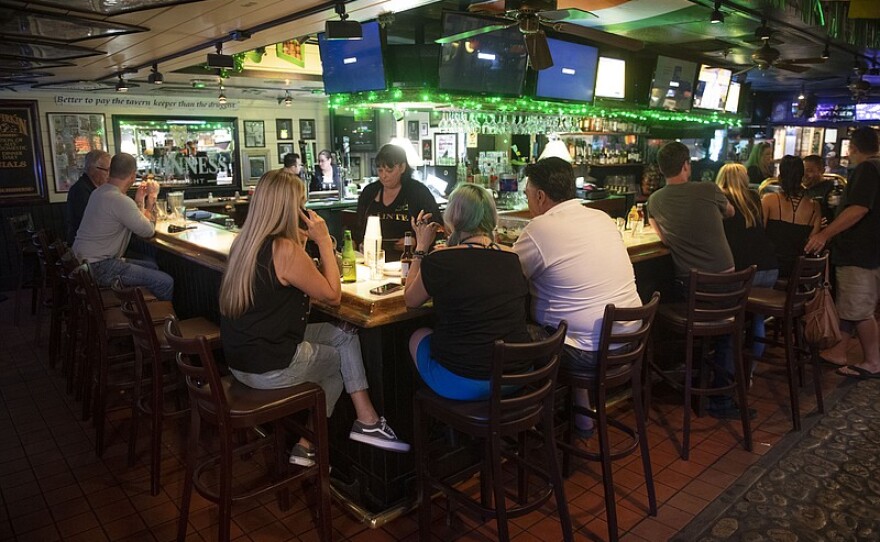 HomeParents_Bar_t800.jpg