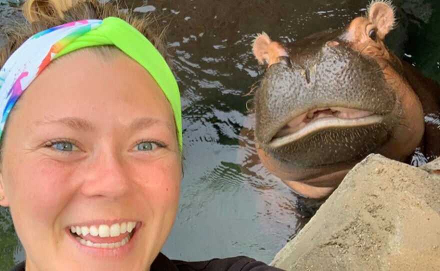 Wingate and Fiona take a selfie.