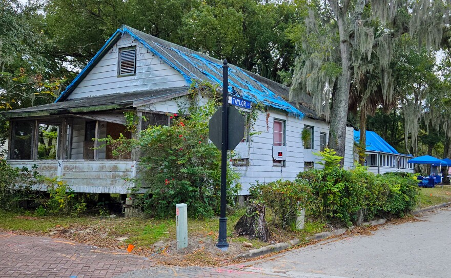 Thomas House is the oldest structure in Eatonville and the original site of the St. Lawrence African Methodist Episcopal Church.