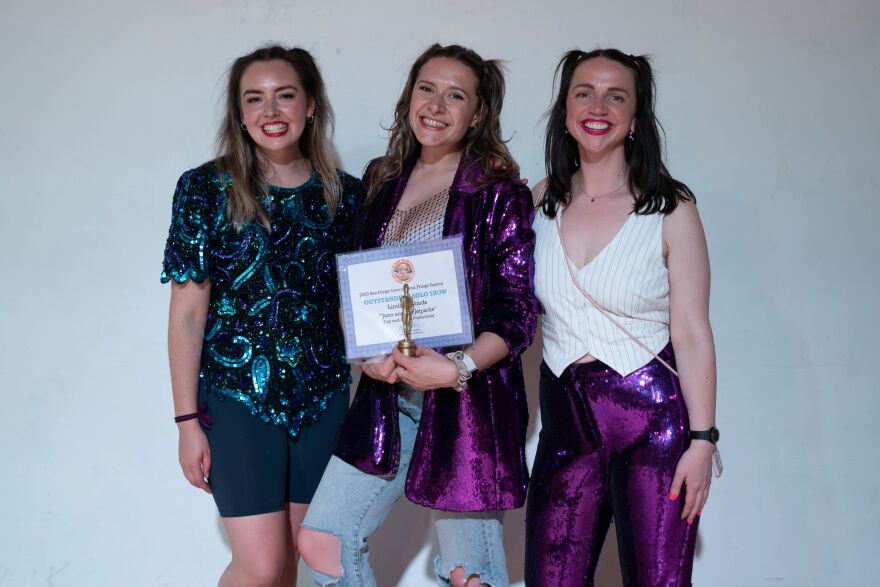 The Fizz and Chips team of Orlaith Ni Chearra (producer), Lindsey Woods (performer/co-writer), and Martha Fitzgerald (director/co-writer) took the award for Outstanding Solo Show with "Juno and the JetPacks." May 28, 2023