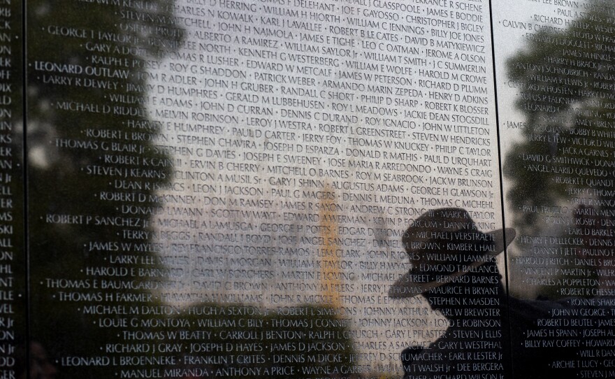 The National Park Service says it does not have the capacity to properly care for human remains and that it is seeking a solution through discussions with the Department of Veterans Affairs and a veterans group.