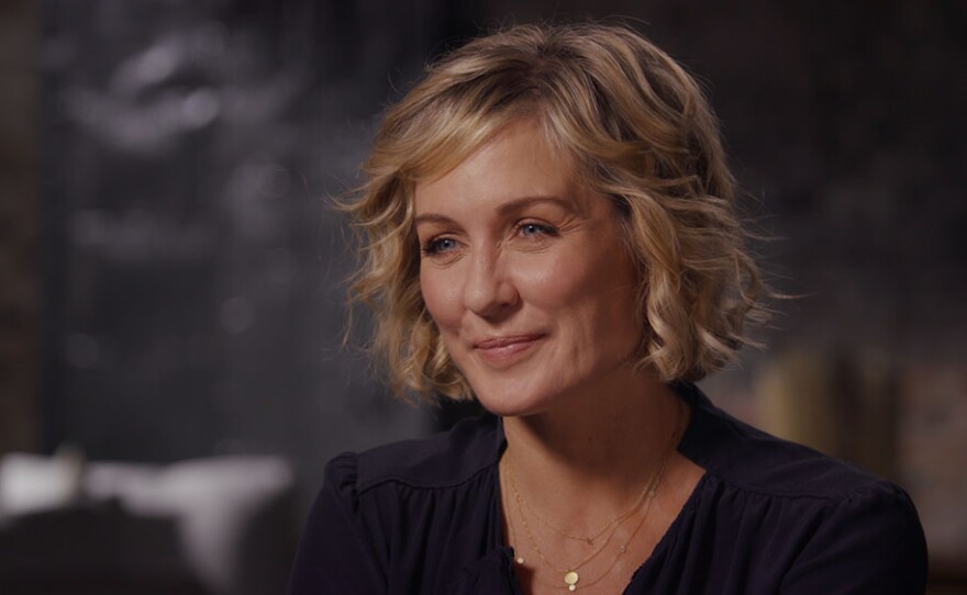 Amy Carlson