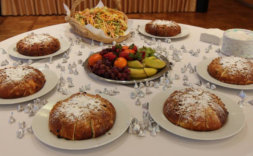 On the weekend of April 8, the Czech Embassy in Washington, D.C., made mazanec as part of an Easter celebration.