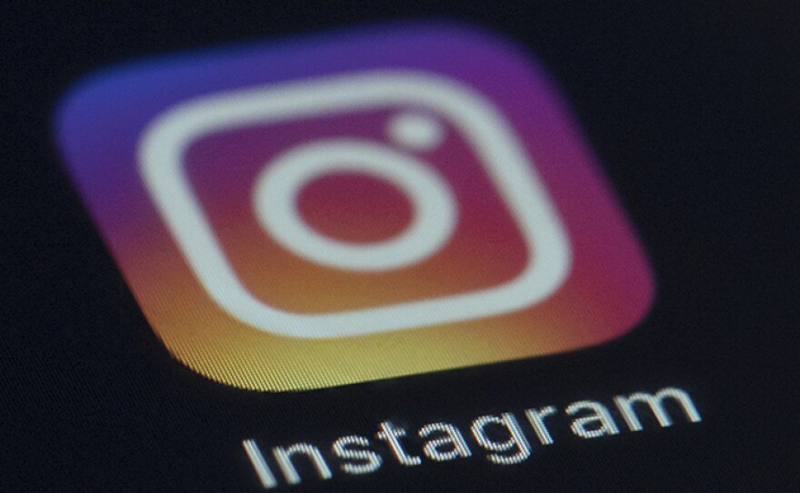 A 2018 survey found about 43% of teens said they feel pressure to only post content on social media that makes them look good to others.